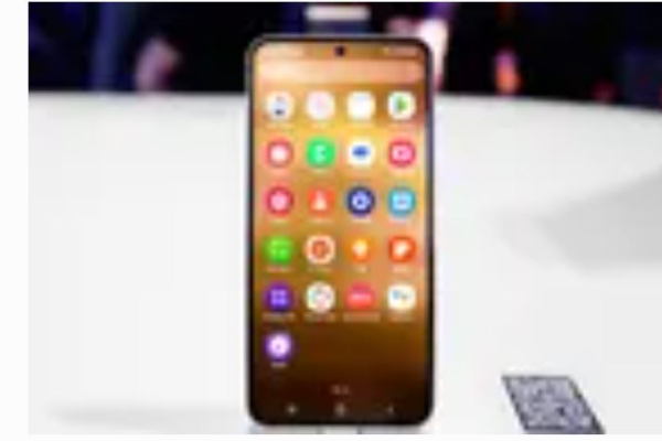 samsung“ 2025 m. balandžio mėn. išleis „One UI 7“, kuriame yra „Android 15“ operacinė programinė įranga, skirtą